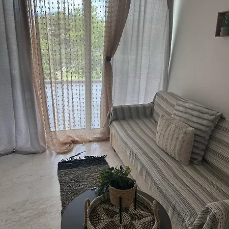 Cozy Comfy 1 Serez
