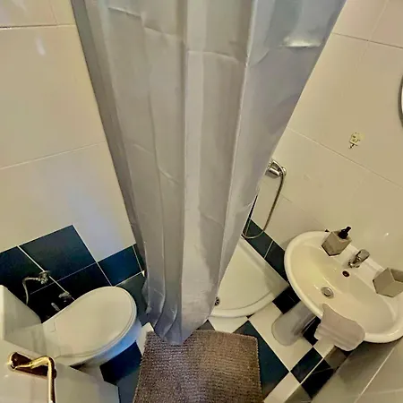 Cozy Comfy 1 דירה