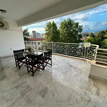 דירה Cozy Comfy 1 סרס